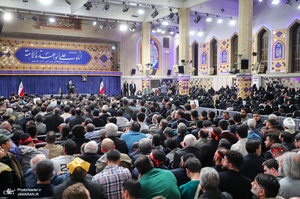 دیدار خانواده شهدای اقتدار با رهبر انقلاب در روز میلاد امیرالمومنین (ع)