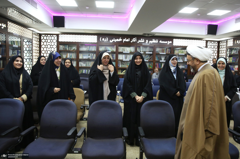 دیدار نوروزی رئیس موسسه تنظیم و نشر آثار امام خمینی (س) با کارکنان این موسسه