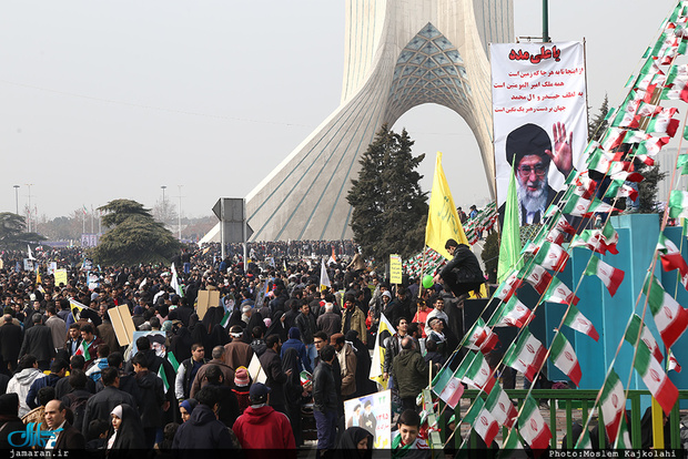 دعوت سران قوا، احزاب، گروه ها و شخصیت های سیاسی جهت حضور گسترده، پرشور و همگانی در راهپیمایی 22 بهمن + مسیرها و محدودیت های ترافیکی/ فرودگاه مهرآباد تعطیل نیست
