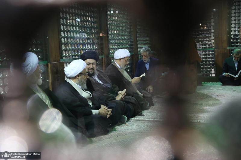 تجدید میثاق رئیس و جمعی از اعضای مجمع تشخیص مصلحت نظام با آرمان‌های امام خمینی (س)-2