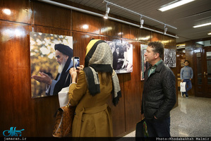 بازدید گردشگران آلمانی و اتریشی از بیت امام خمینی (س) در جماران 