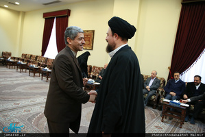 حاشیه تجدید میثاق رئیس جمهور و هیئت دولت با آرمان های امام خمینی(س) 