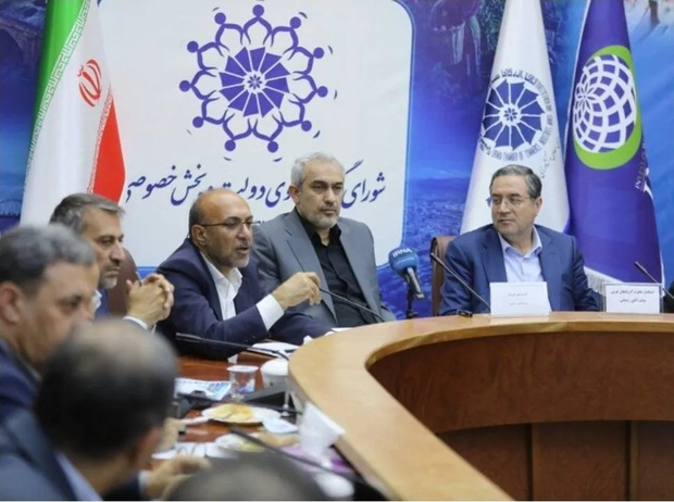 وزیر اقتصاد: برنامه تسریع تأمین مالی بنگاه‌ها از طریق اوراق گام تا پایان آبان ارائه می‌شود/ امکان تأمین مالی تا ۲ برابر ظرفیت قبلی