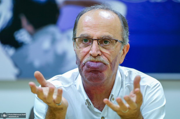  چرا و با چه مستند قانونی سیمکارت برخی افراد به دلیل طرح مطالب انتقادی در شبکه اجتماعی قطع شده است؟ کسی هست جواب بدهد؟