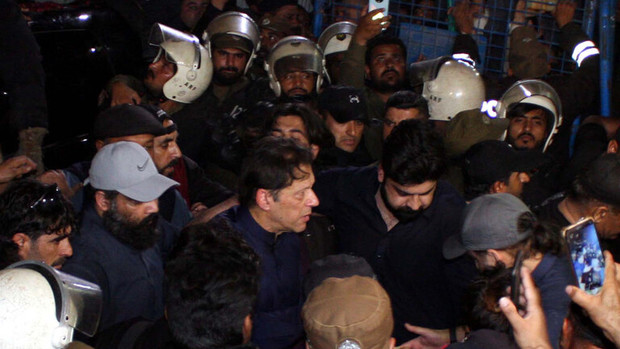 ناکامی پلیس پاکستان در بازداشت عمران خان