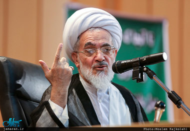 آیت‌الله بیات زنجانی: فرصت فعالیت‌های سیاسی و اجتماعی، نباید مِلک طِلق مردان باشد/ حق انتخاب شدن حتی به عنوان رئیس جمهور نباید مختص مردان باشد/ حق مداخلۀ در امور اجتماعی و سیاسی، یک حق طبیعی و همگانی است