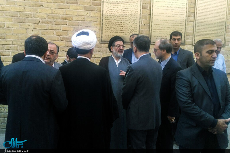 دیدار وزیر فرهنگ و ارشاد اسلامی از بیت امام در نجف