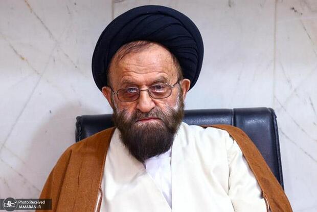 آیت‌الله حسینی مازندرانی: امام خمینی(س) معتقد بود اگر کاری برای خدا کردی نباید توقعی از بندگانش داشته باشی/ هرچه ما داریم از امام است/ باید راه انقلاب و راه امام را ادامه دهیم
