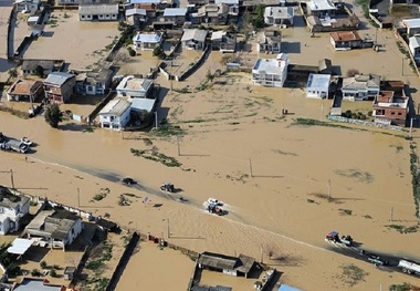 دانش آموزان پلدشتی 160 میلیون ریال به سیل زدگان کشور کمک کردند