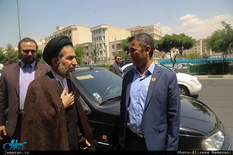 مراسم تشییع حجت الاسلام و المسلمین دکتر احمد احمدی 