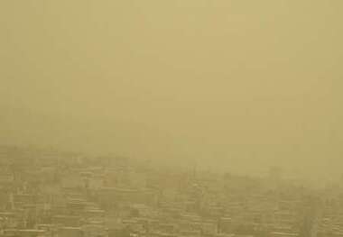 ریزگردها هوای ایلام را برای دومین روز متوالی در وضعیت هشدار قرار داد