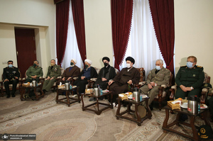 حاشیه های تجدید بیعت فرماندهان ارشد نیروهای مسلح با آرمان های امام خمینی (س)