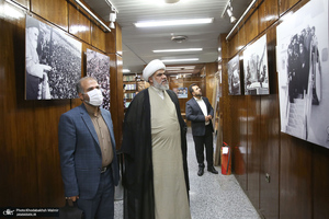 بازدید نماینده آیت الله العظمی یعقوبی از جماران / قیس طایی