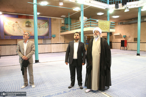 بازدید نماینده آیت الله العظمی یعقوبی از جماران / قیس طایی