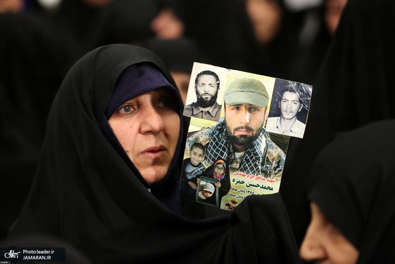 دیدار جمعی از خانواده‌های شهدای دفاع مقدس و مدافع حرم با رهبر معظم انقلاب