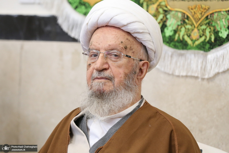 عمامه گذاری طلاب توسط مراجع عظام تقلید در روز میلاد امام علی (ع)‎