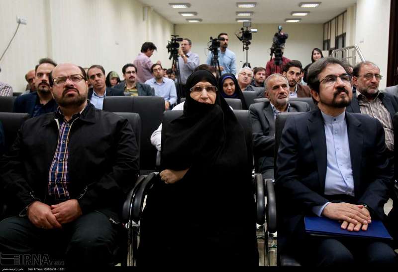 نشست «پیام چهل سالگی انقلاب اسلامی در آیینه دیپلماسی رسانه ای»