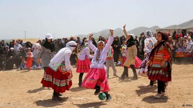 جشنواره های فرهنگی ورزشی روستاییان هر سال برگزار می شوند