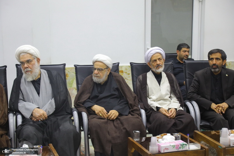 سفر رئیس جمهوری به قم و دیدار با مراجع و علما -3