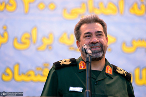 رزمایش کمک مومنانه با اهدای ۳۰۰ دستگاه ویلچر به بهزیستی در حرم امام  خمینی (س)