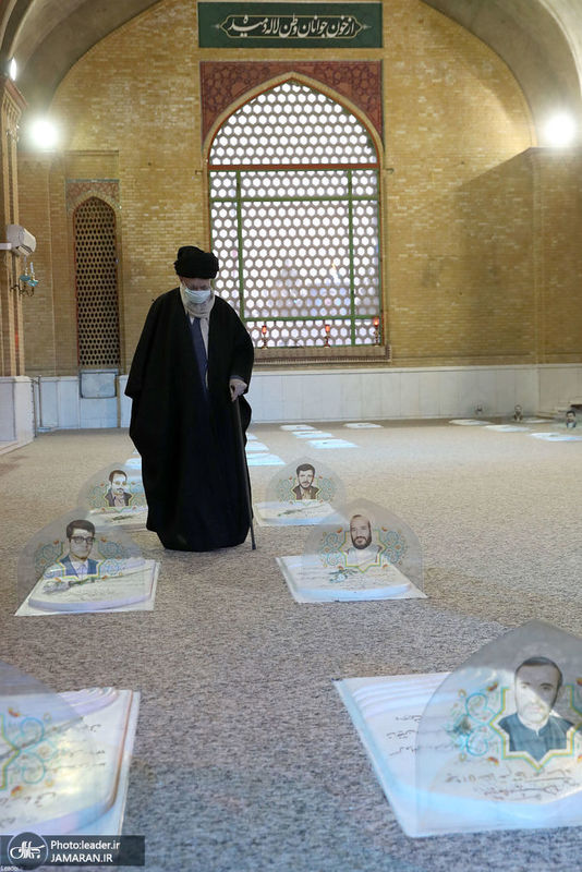 حضور رهبر معظم انقلاب در حرم مطهر حضرت امام خمینی(س)