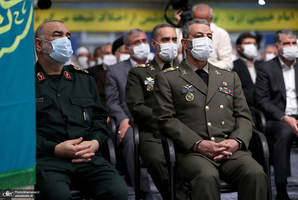 دیدار مسئولان نظام و میهمانان کنفرانس وحدت اسلامى‌ با رهبر معظم انقلاب