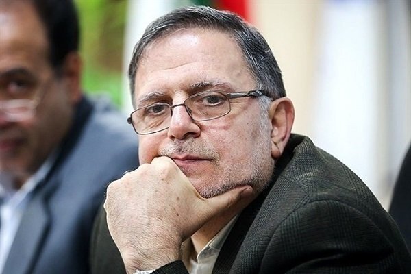 واکنش رئیس بانک مرکزی به تقاضای برخی نمایندگان از او برای استعفا