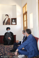 بازدید دبیرمجمع تشخیص مصلحت نظام از بیت و زادگاه امام خمینی(س)
