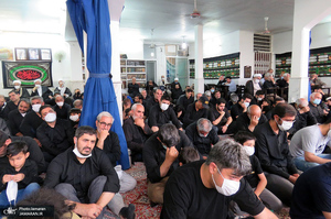 عزاداری تاسوعای حسینی (س) در دفتر آیت الله العظمی صانعی (ره)