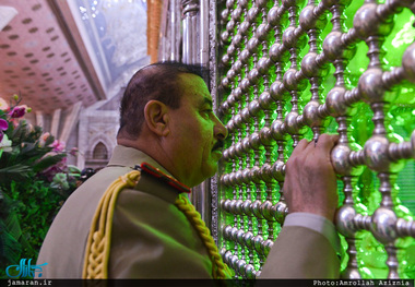 ادای احترام فرمانده مرزبانی عراق نسبت به امام خمینی(س)