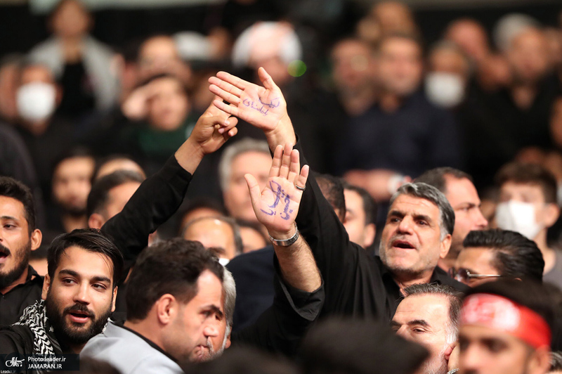 اولین شب عزاداری حضرت اباعبدالله الحسین (ع) در حسینیه امام خمینی