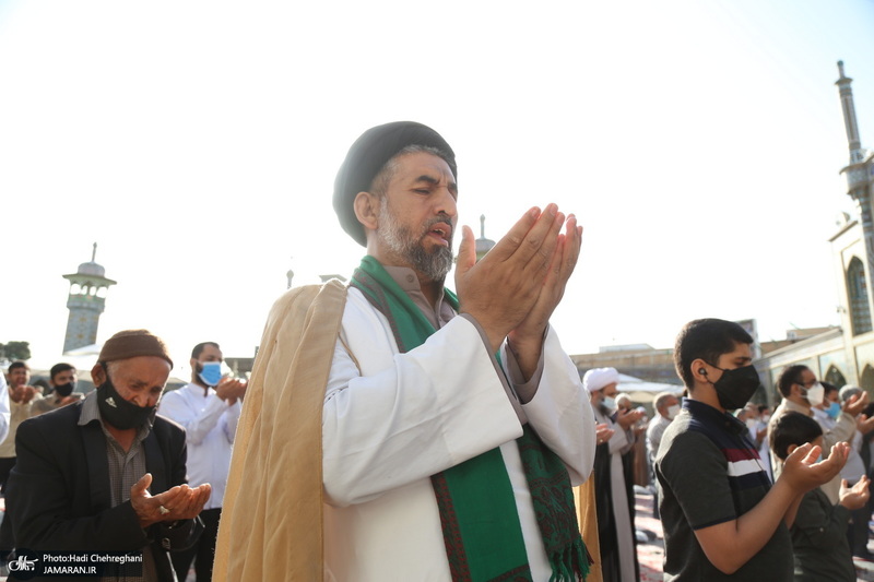 نماز عید سعید فطر در حرم حضرت فاطمه معصومه(س)