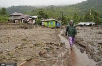 تلفات سیل در اندونزی به ۱۷۴ تن افزایش یافت (2)