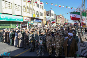 مراسم یوم الله 12 بهمن در بیت امام در قم 