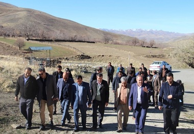 «میز خدمت» به روستاهای ملایر رسید