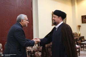 حاشیه تجدید میثاق رئیس جمهور و اعضای دولت با آرمان های حضرت امام خمینی (س)