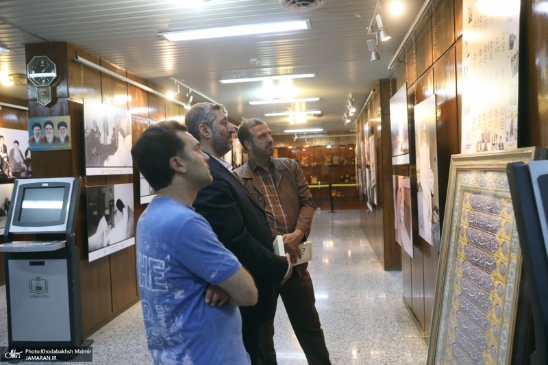 حضور جمعی از خانواده معظم شهدای میناب در جماران