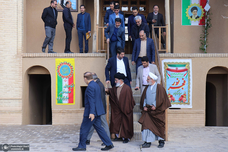 بازدید معاون قوه قضاییه از بیت و زادگاه امام در خمین‎
