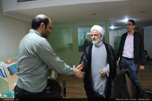 حضور حجج اسلام و المسلمین انصاری و مصباحی مقدم در جماران