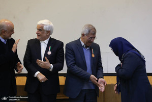 مراسم استاد ممتازی دانشگاه صنعتی شریف با حضور عارف