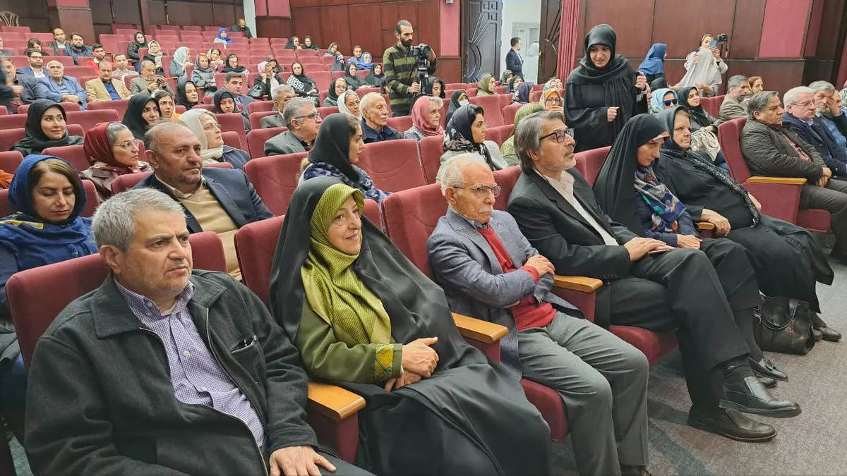 برگزاری همایش احزاب، زنان و نسل‌های حقوق بشر با حضور فعالان سیاسی + عکس