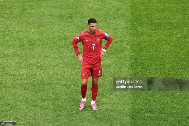 طعنه بازیکن کنگو به رونالدو