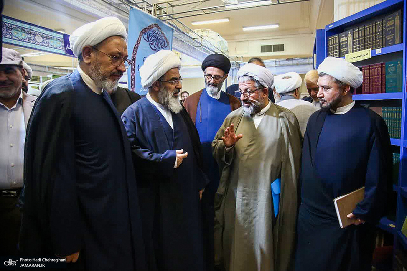 افتتاحیه «چهارمین نمایشگاه بزرگ تخصصی کتاب فقه و کلام معاصر»