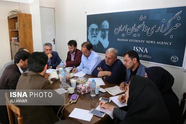 آسیب‌شناسی مطبوعات و فضای رسانه‌ای در اردبیل نباید مطبوعات زیر چتر دولت برود