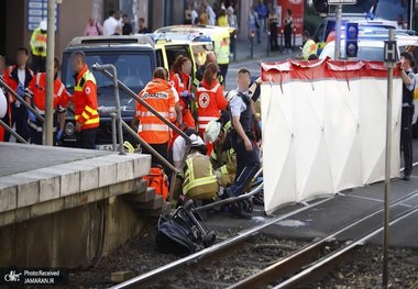 حادثه خودرویی جدید در آلمان / یک مادر و نوزادش در میان مجروحان + عکس