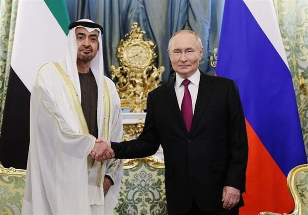 پوتین به حاکم امارات: به دقت وضعیت تهران را زیر نظر دارم/ می‌خواهم درباره تنش‌ها در ایران، با شما گفت‌و‌گو کنم