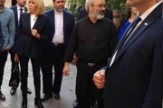 بازدید همسر رئیس‌جمهور فرانسه از یک مسجد ایرانی + عکس