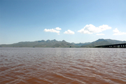 تراز دریاچه ارومیه چهار سانتی متر کاهش یافت