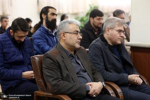 دیدارمدیران و جمعی از اعضای تحریه موسسه مطبوعاتی ایران و خبرگزاری ایرنا با سید حسن خمینی