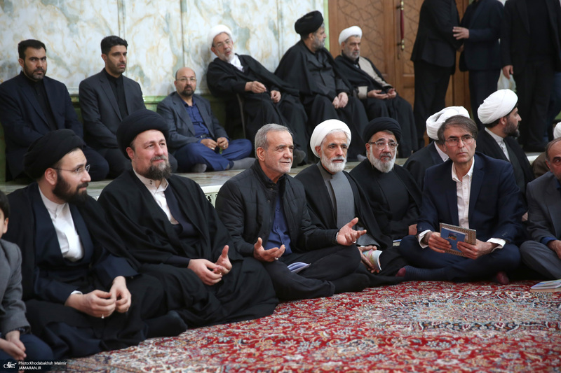مراسم شب بیست و یکم ماه رمضان در حرم حضرت امام خمینی (س)
